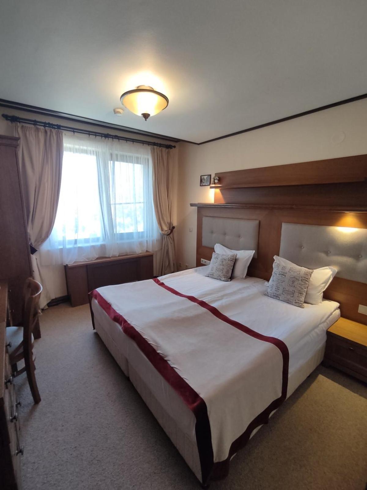 7 Pools Spa Boutique Hotel บันสโก ภายนอก รูปภาพ